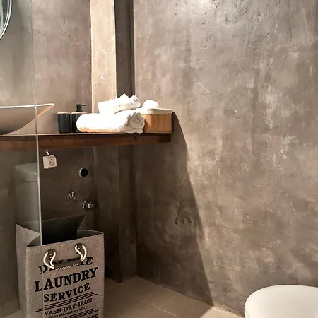 Bluenest Apartment *